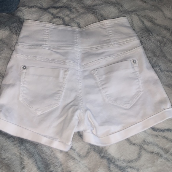 high rise size 0 white jean shorts - Picture 3 of 3